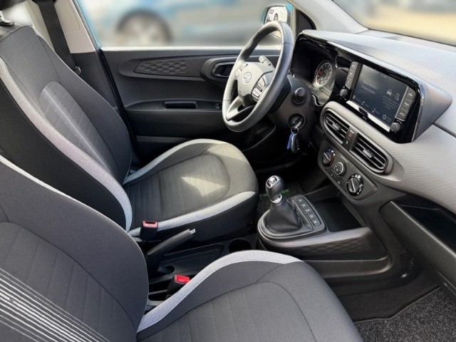 Hyundai i10 1.0 Trend +CARPLAY+KLIMA+SHZ+PDC+RADIO+UVM+