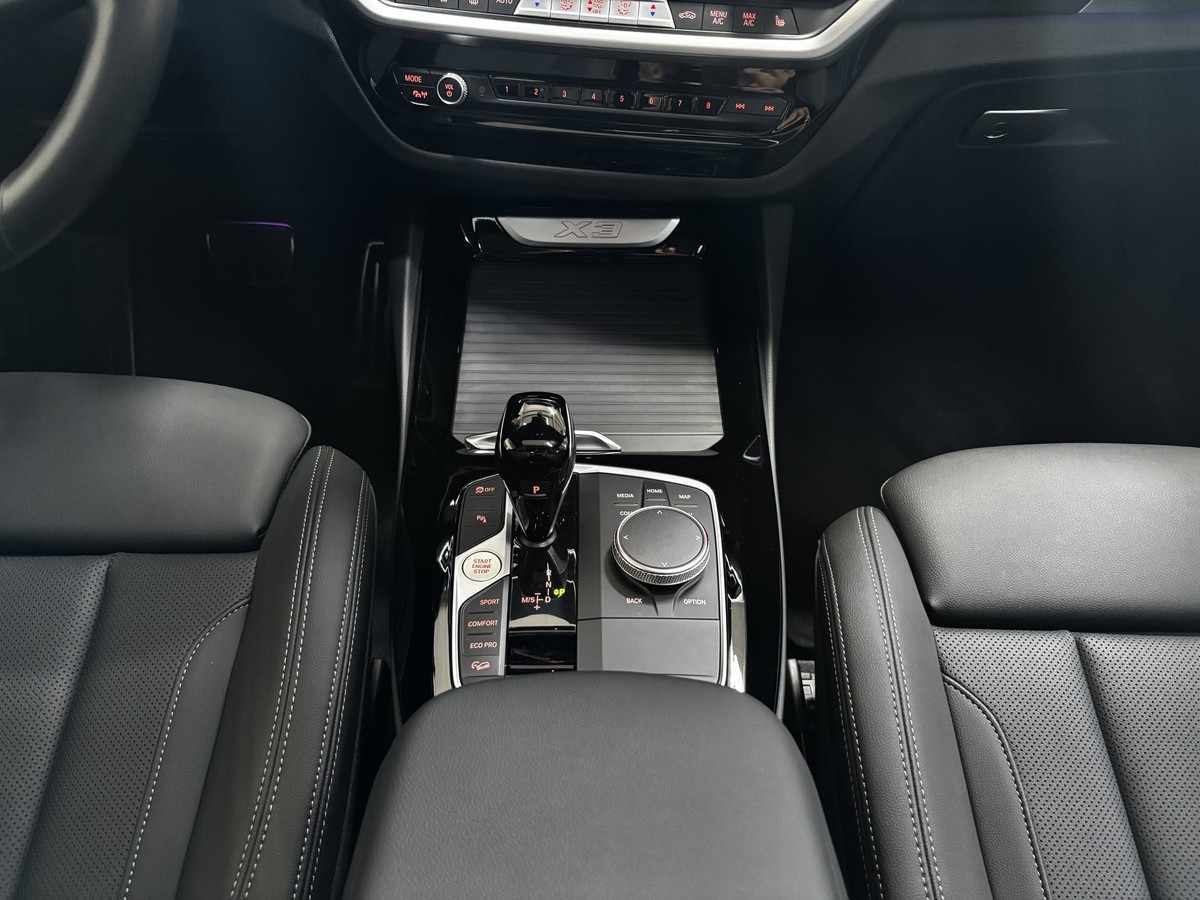 BMW X3  xDrive 20i M Sport LED LC-Prof. Pano AHK