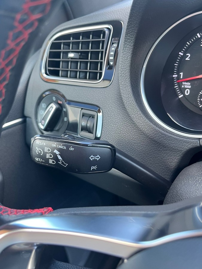 Volkswagen Polo GTI 1.8 TSI *Automatik*Navi*Sportfahrwerk