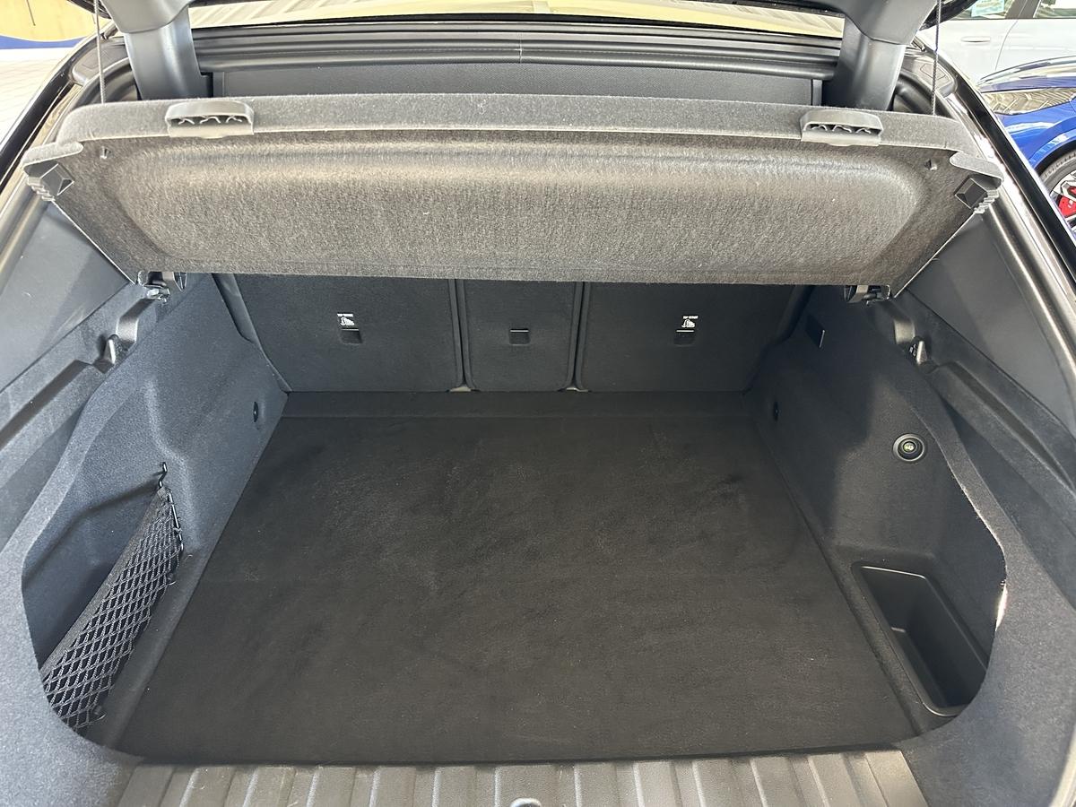 BMW iX2 eDrive20 M Sport AHK Allwettereifen Alcantara Kamera