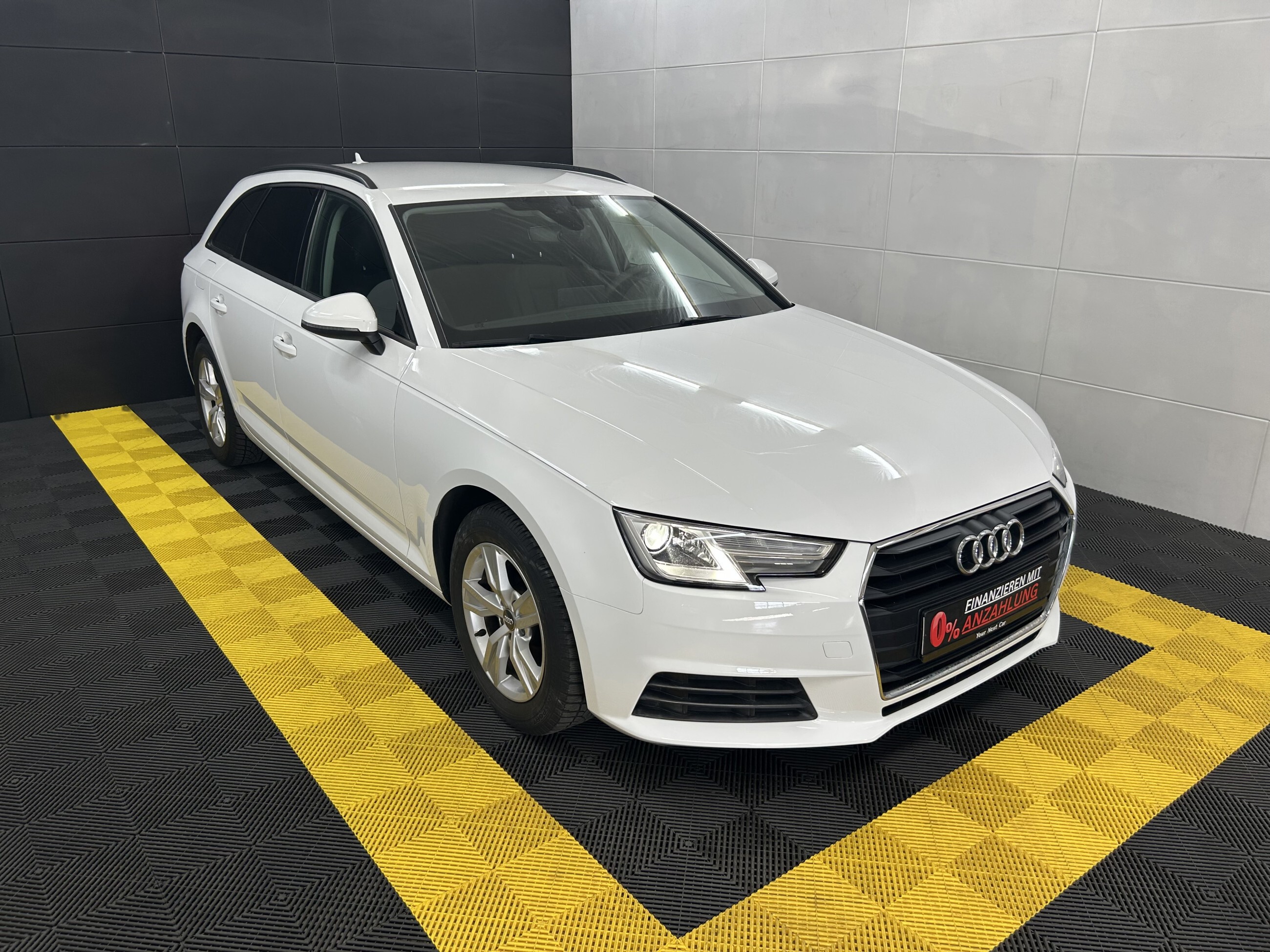 Audi A4 2.0 TFSI Mild Hybrid+AHK+Bi-Xenon+Navi+Temp