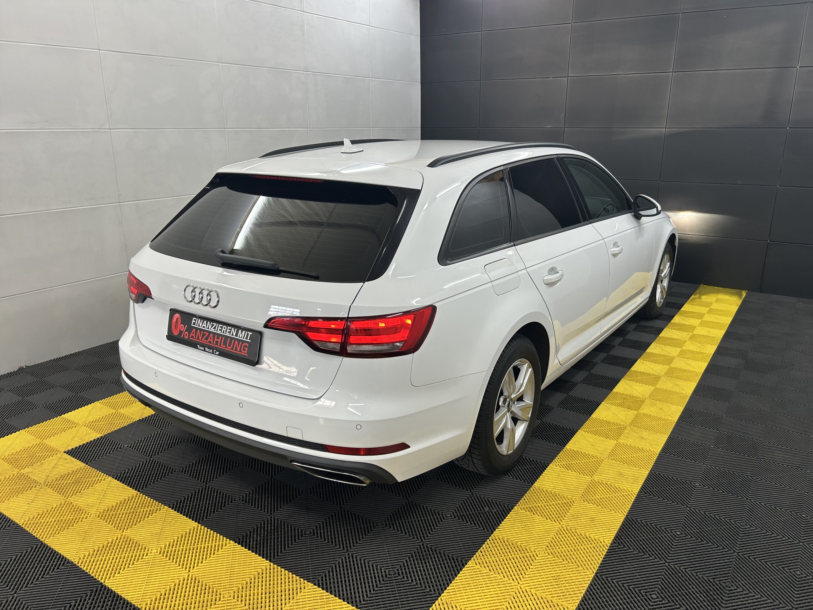 Audi A4 2.0 TFSI Mild Hybrid+AHK+Bi-Xenon+Navi+Temp
