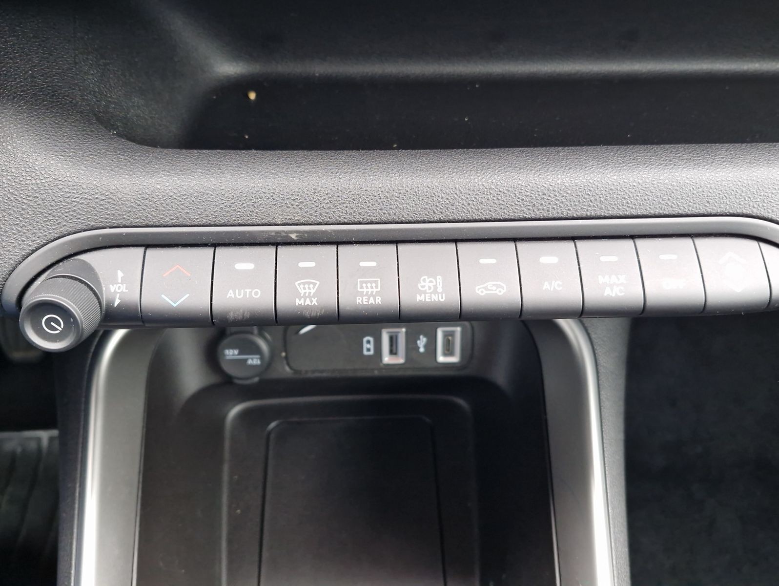 Jeep Avenger 1.2 GSE T3 Altitude LED Navi SHZ ACC Kam