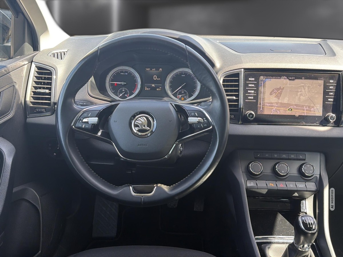 Skoda Karoq 2.0 TDI Ambition 4xSHZ* NAVI* AHZV* Klima