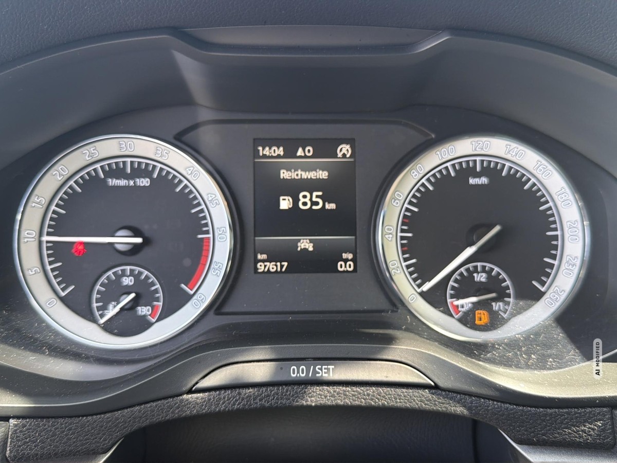 Skoda Karoq 2.0 TDI Ambition 4xSHZ* NAVI* AHZV* Klima