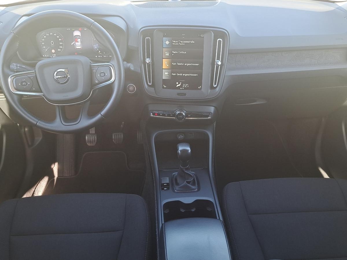 Volvo XC40 Momentum Core*NAVI*SITZ- u. LENKRADHEIZUNG*
