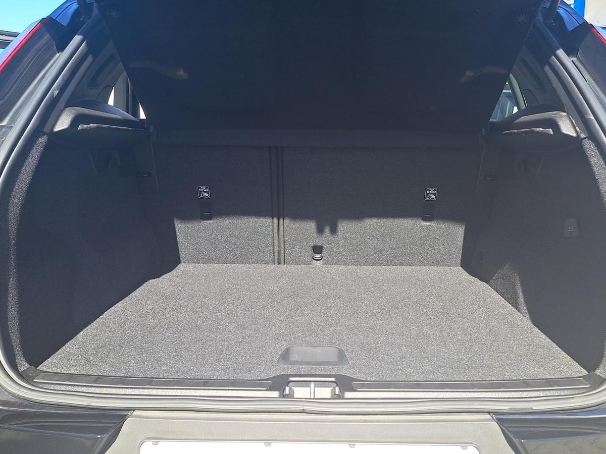 Volvo XC40 Momentum Core*NAVI*SITZ- u. LENKRADHEIZUNG*