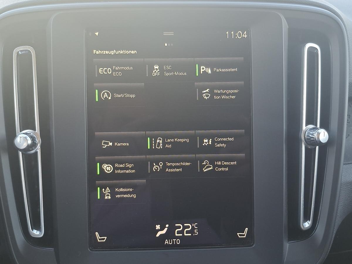 Volvo XC40 Momentum Core*NAVI*SITZ- u. LENKRADHEIZUNG*