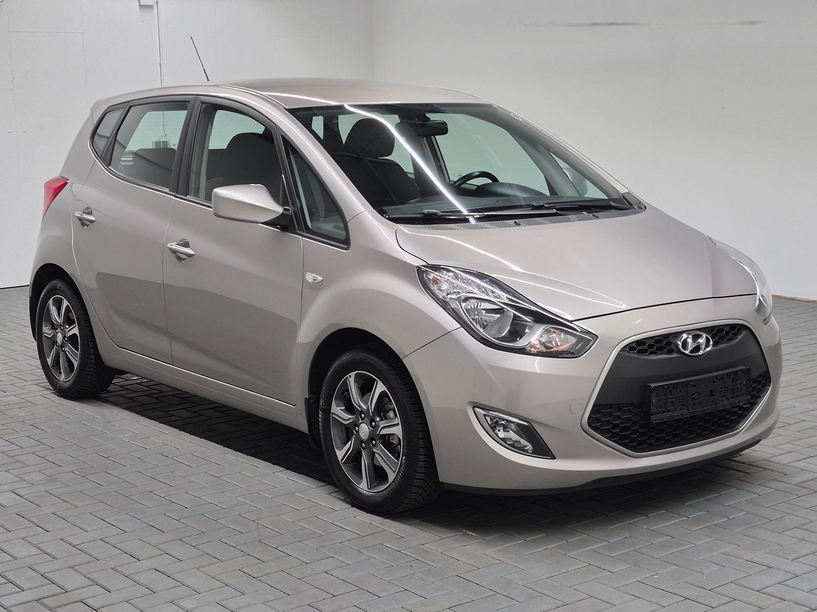 Hyundai ix20 Navi/Klimaaut./SHZ/LHZ/Kam/Tempom./16-LM