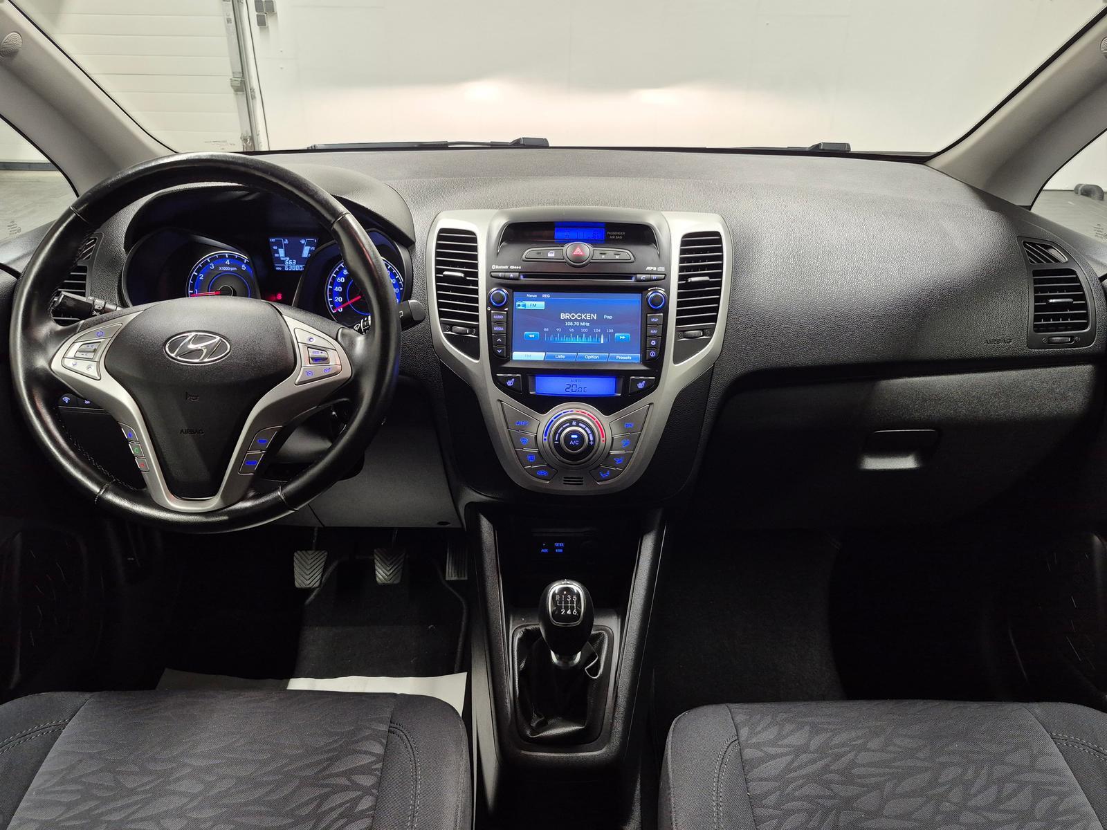 Hyundai ix20 Navi/Klimaaut./SHZ/LHZ/Kam/Tempom./16-LM