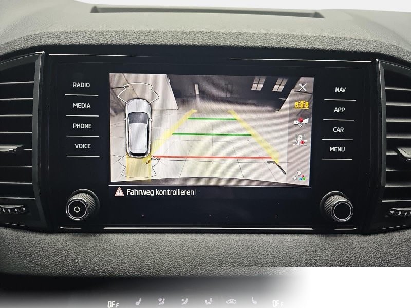Skoda Karoq 2.0 TDI DSG SPORTLINE 4X4 NAVI LED
