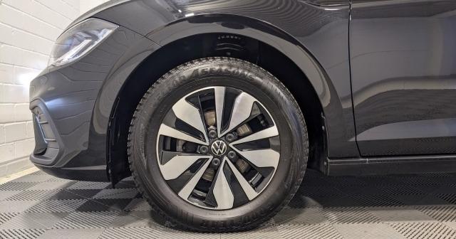 Volkswagen Polo VI Move 1.0 TSI DSG Virtual LED Navi CarPlay