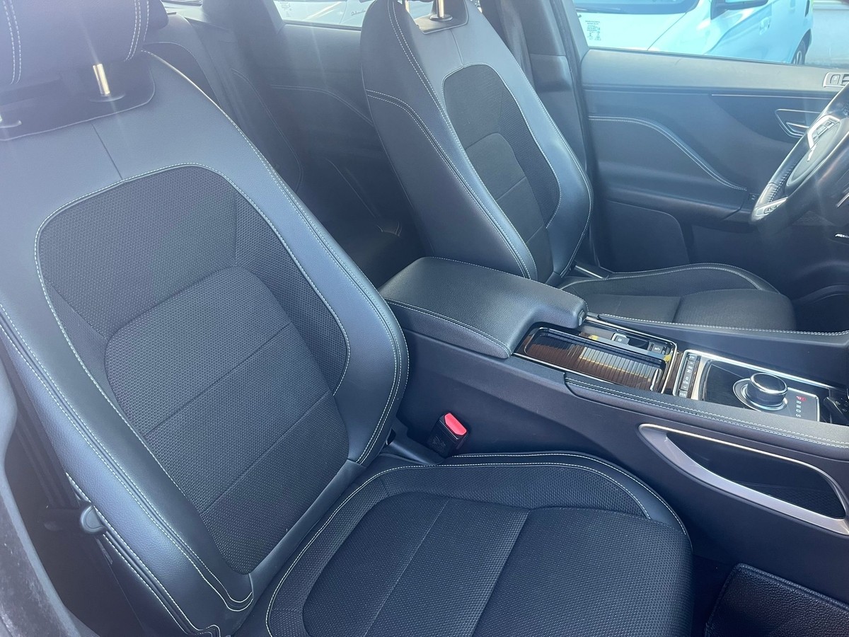 Jaguar F-Pace F-PACE 30d R-Sport AWD (EURO 6d-TEMP) 