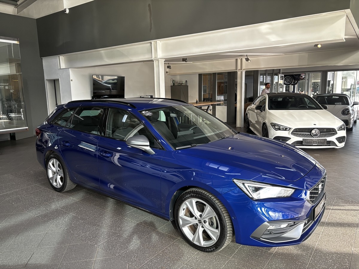Seat Leon Sportstourer 1.5 eTSI FR LED Virtual ACC AHK