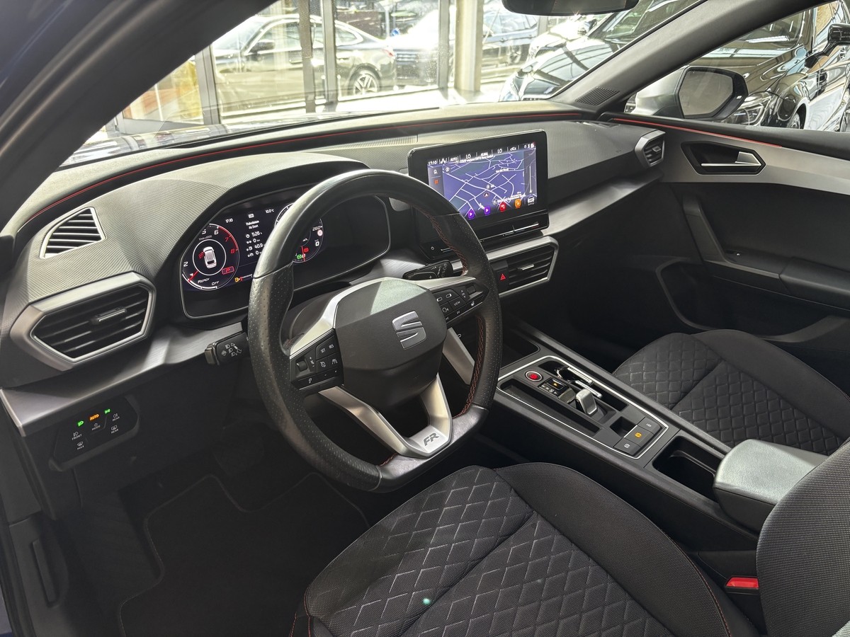 Seat Leon Sportstourer 1.5 eTSI FR LED Virtual ACC AHK