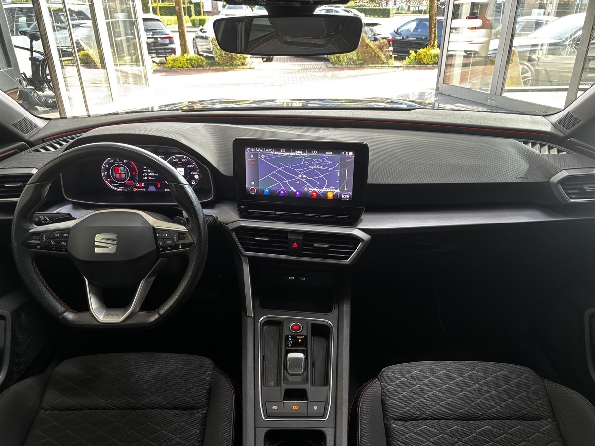 Seat Leon Sportstourer 1.5 eTSI FR LED Virtual ACC AHK