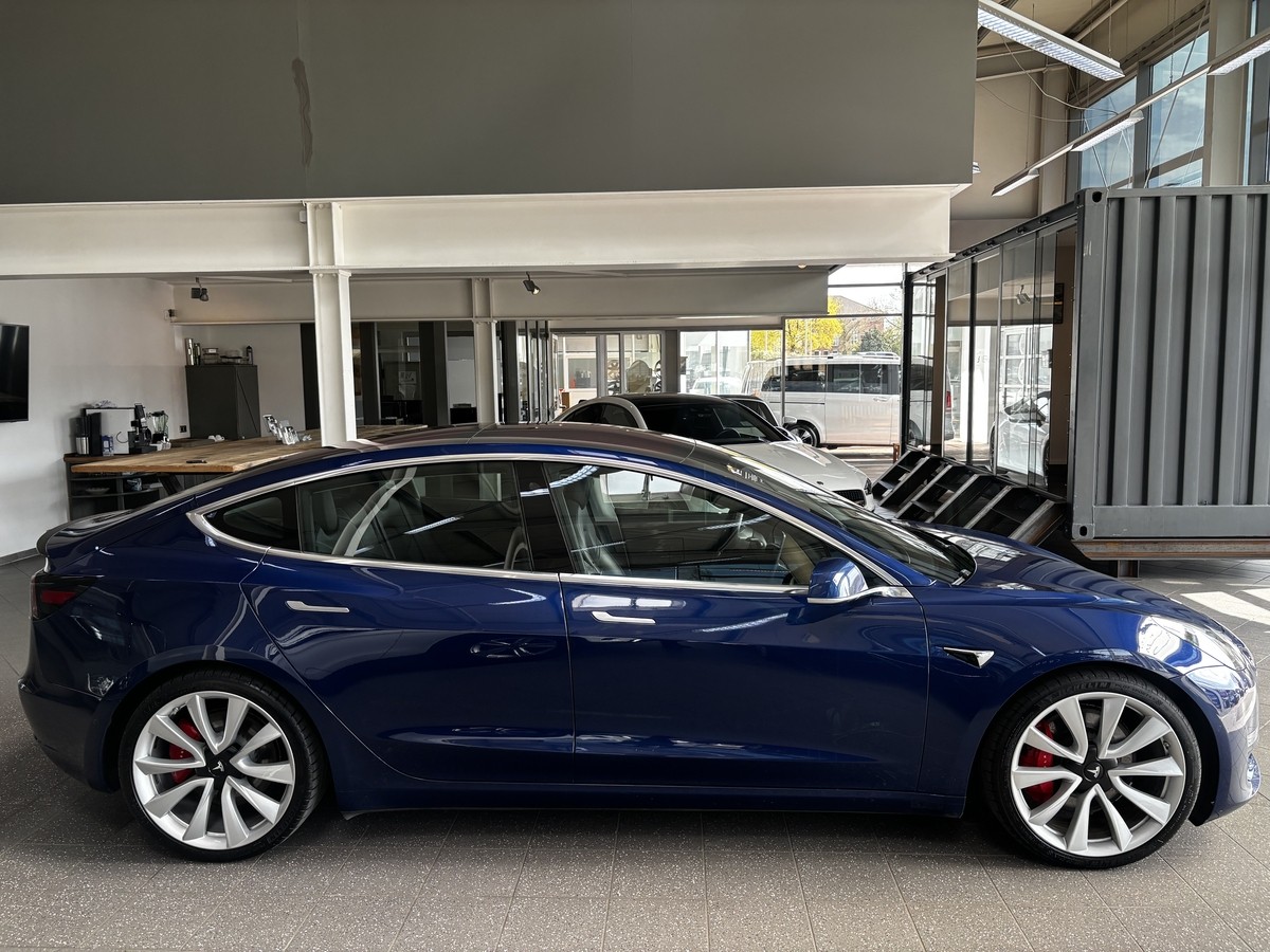 Tesla Model 3 Long Range Dual Motor AWD LED ACC Pano