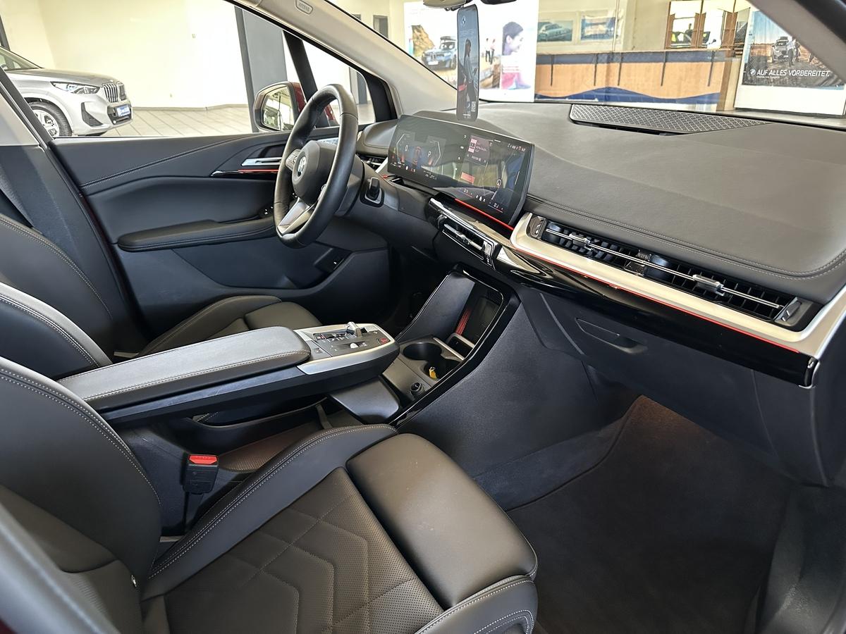BMW 220 Active Toureri Luxury AHK Panno LED Navi. Sitzh. Kamera