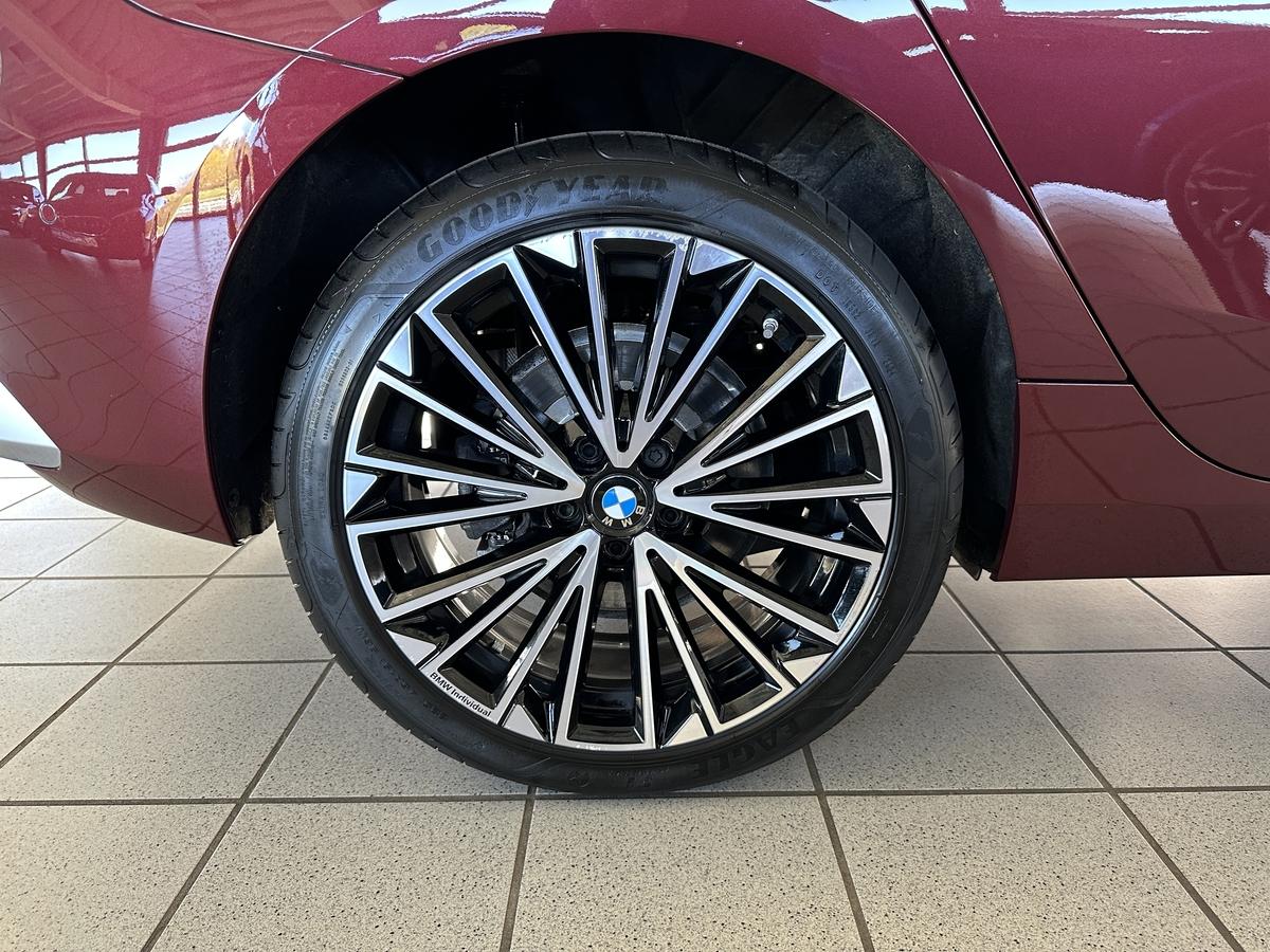 BMW 220 Active Toureri Luxury AHK Panno LED Navi. Sitzh. Kamera