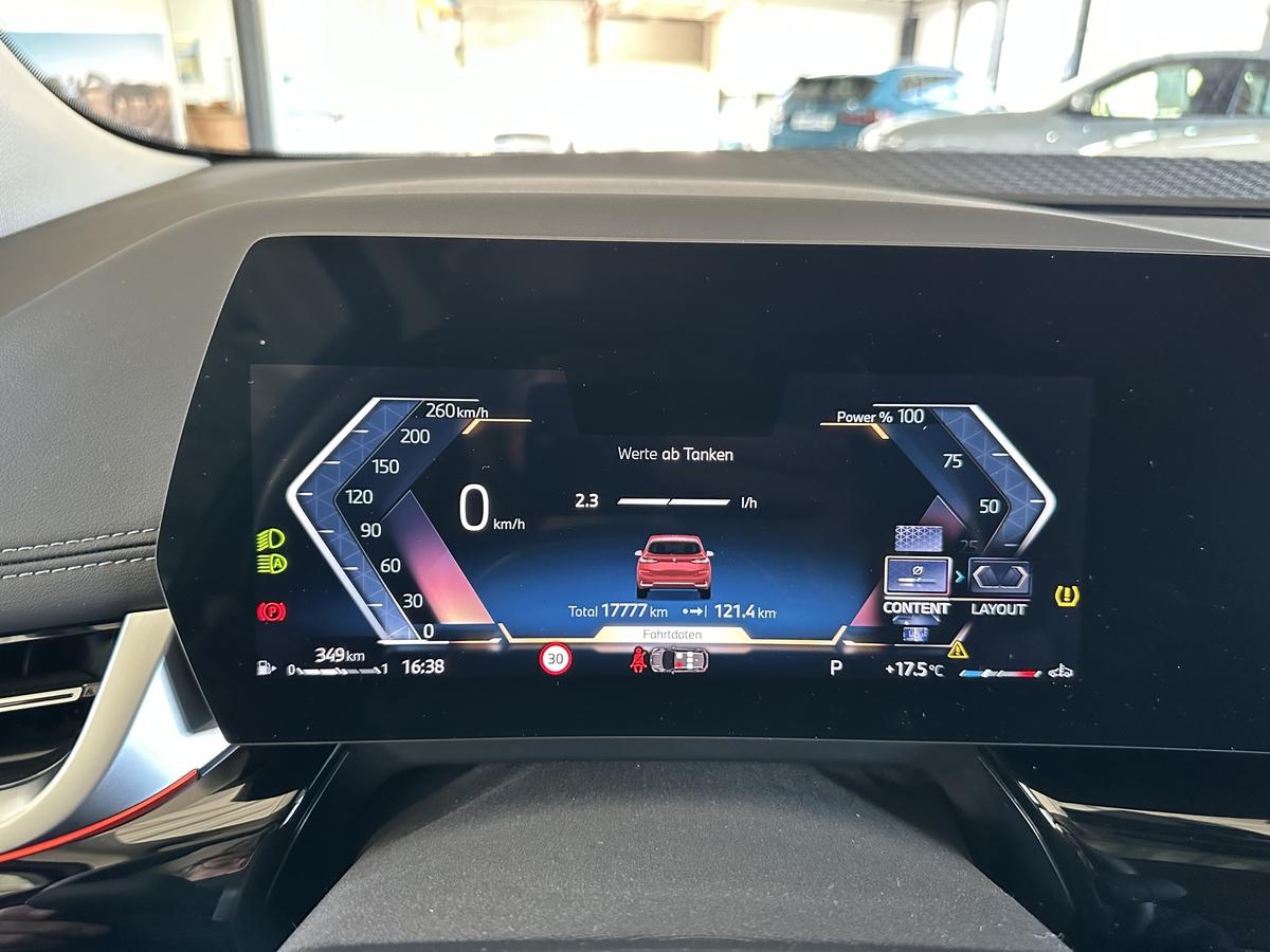 BMW 220 Active Toureri Luxury AHK Panno LED Navi. Sitzh. Kamera