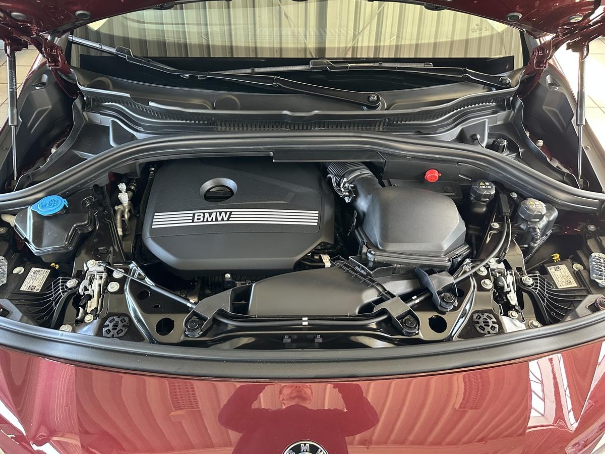 BMW 220 Active Toureri Luxury AHK Panno LED Navi. Sitzh. Kamera
