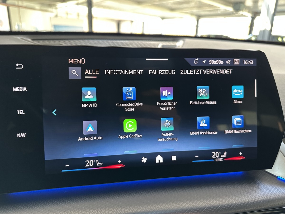 BMW X1 18i sDrive M Sport AHK Allwettereifen H/K LED Kamera