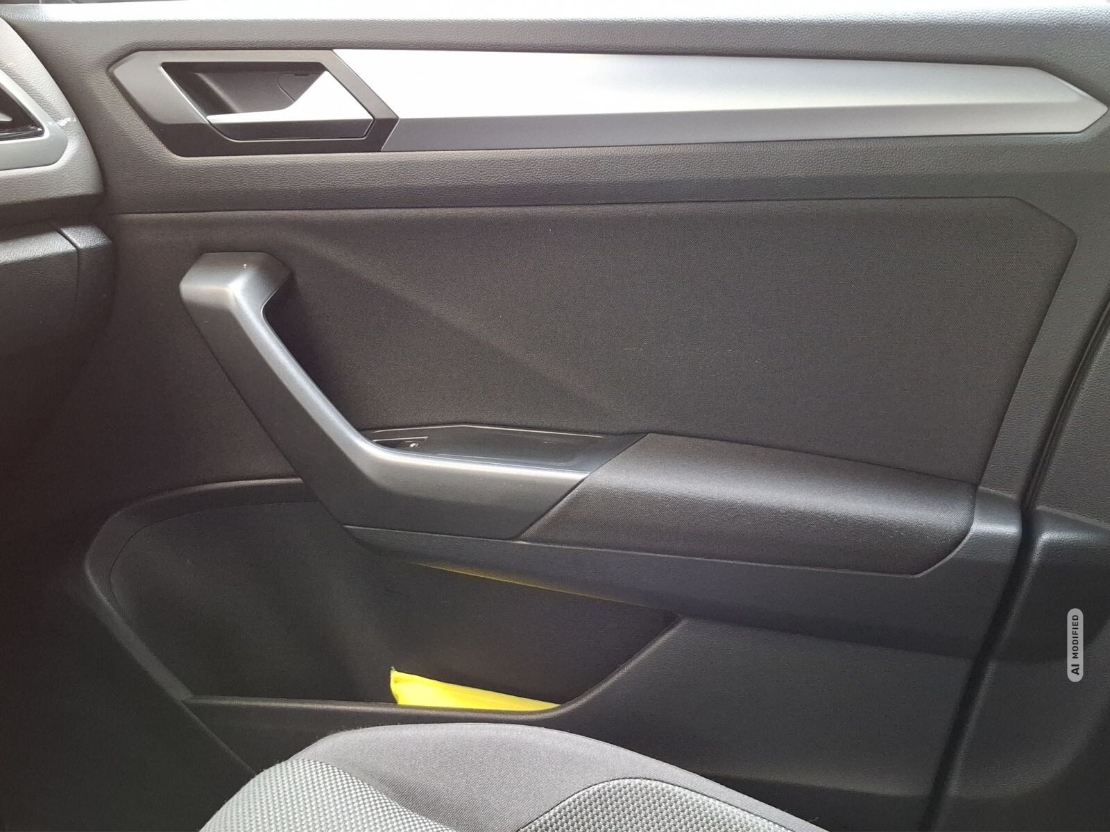 Volkswagen T-Roc Life 1.0 TSI 6-Gang mit Anschlussgarantie