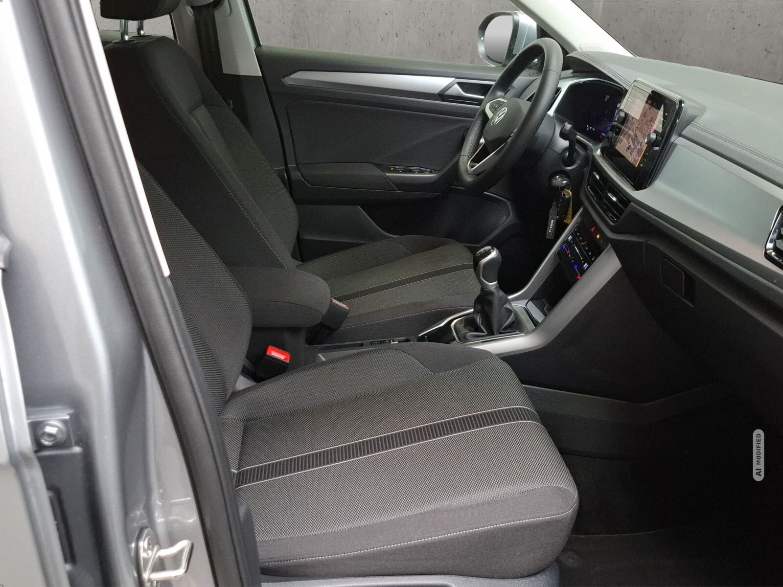 Volkswagen T-Roc Life 1.0 TSI 6-Gang mit Anschlussgarantie