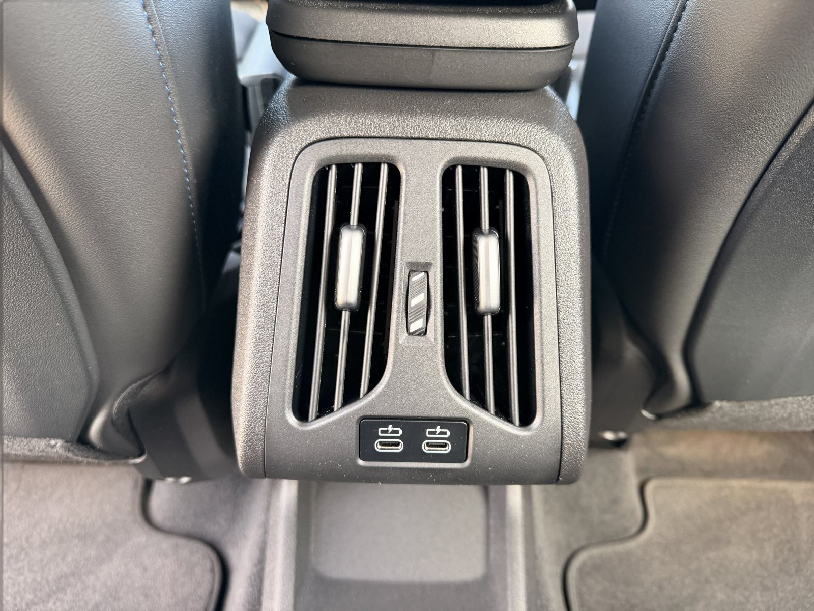 BMW 220 Active Tourer M Sport AHK eSitze Adapt LED ActiveGuard