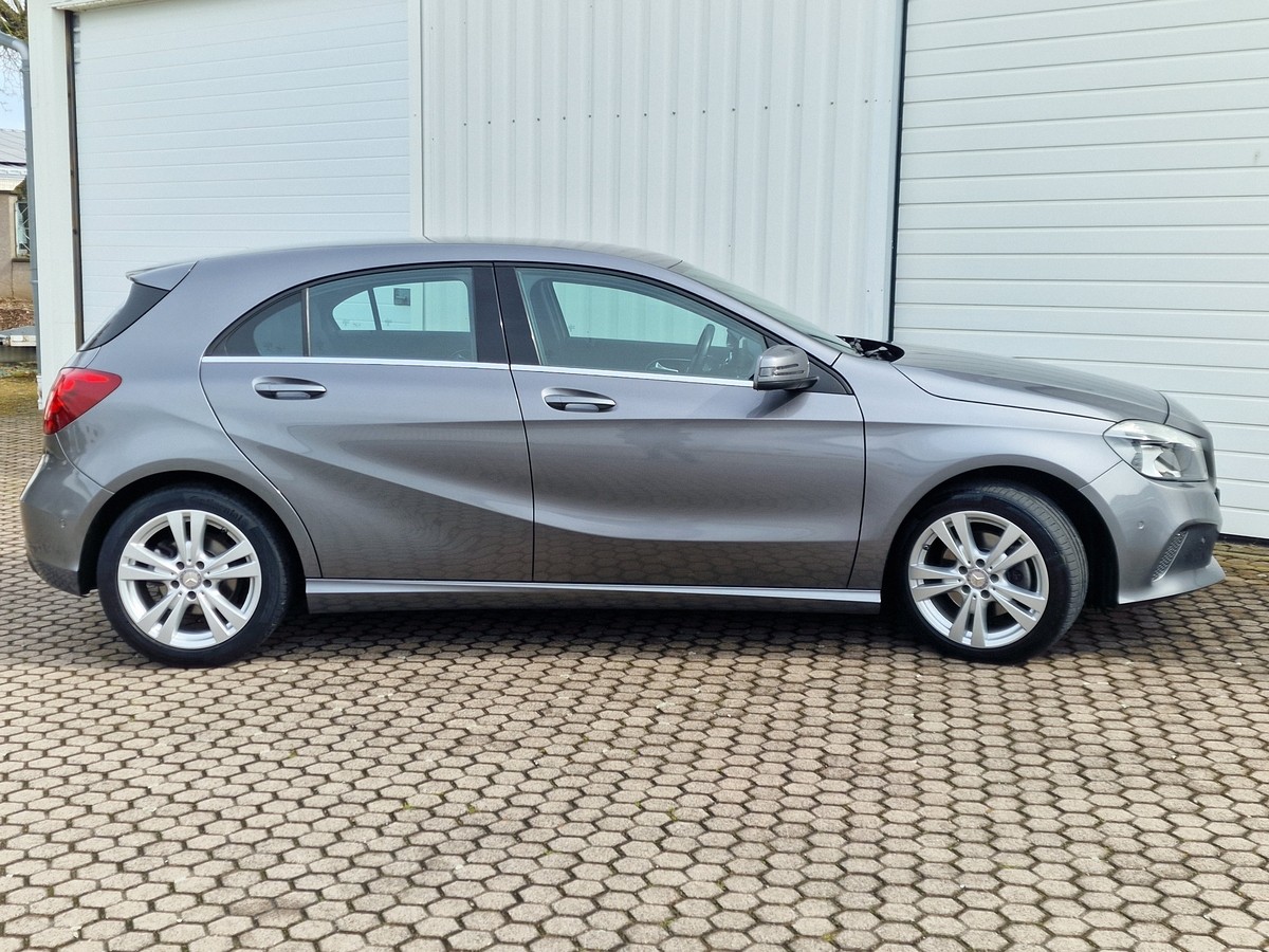 Mercedes-Benz A 180  Urban*Sportsitze*Navi*Automatik