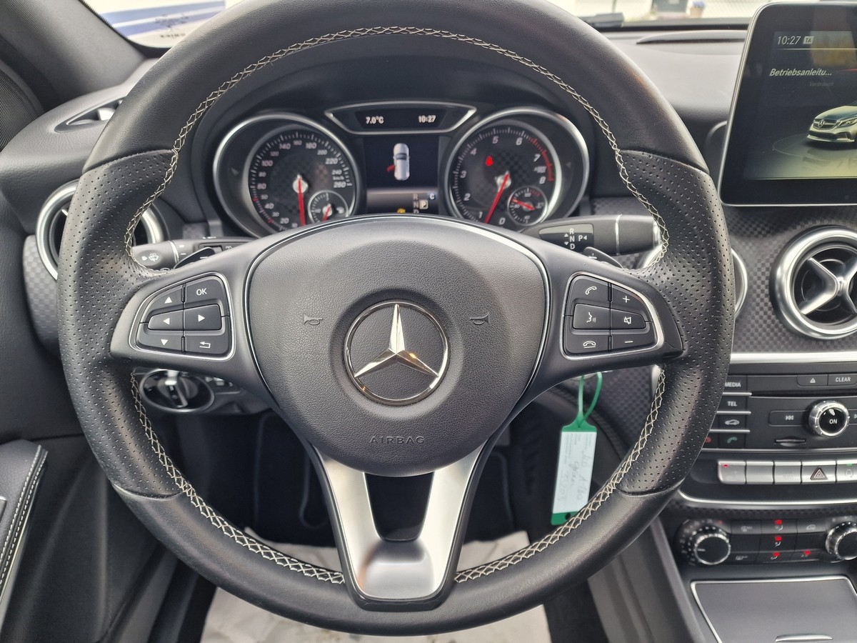 Mercedes-Benz A 180  Urban*Sportsitze*Navi*Automatik