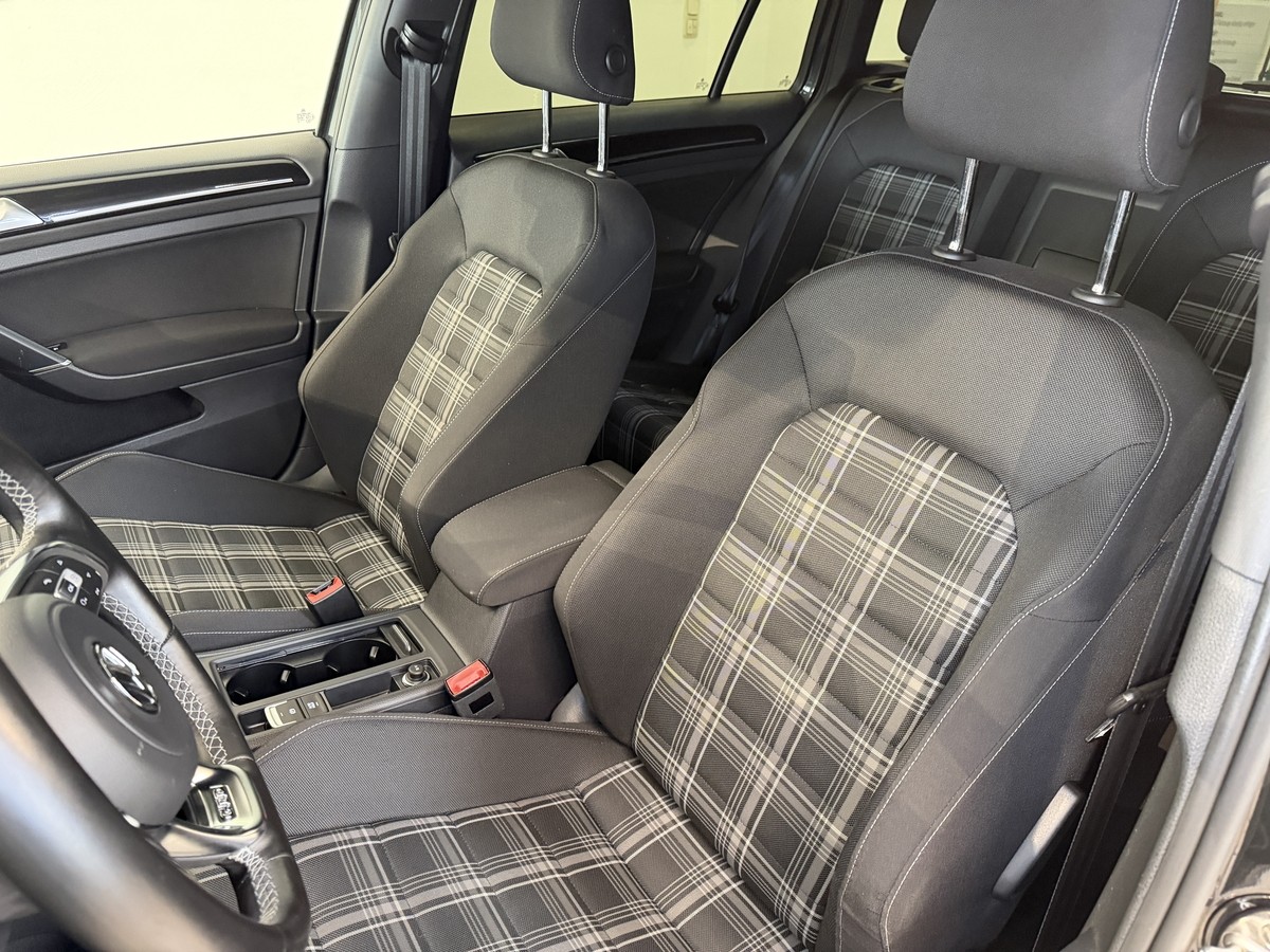 Volkswagen Golf GTD Variant VII 2.0 TDI BMT GTD 