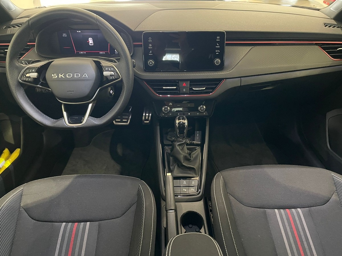 Skoda Kamiq 1.5 TSI DSG Monte Carlo PANO 5J AHK