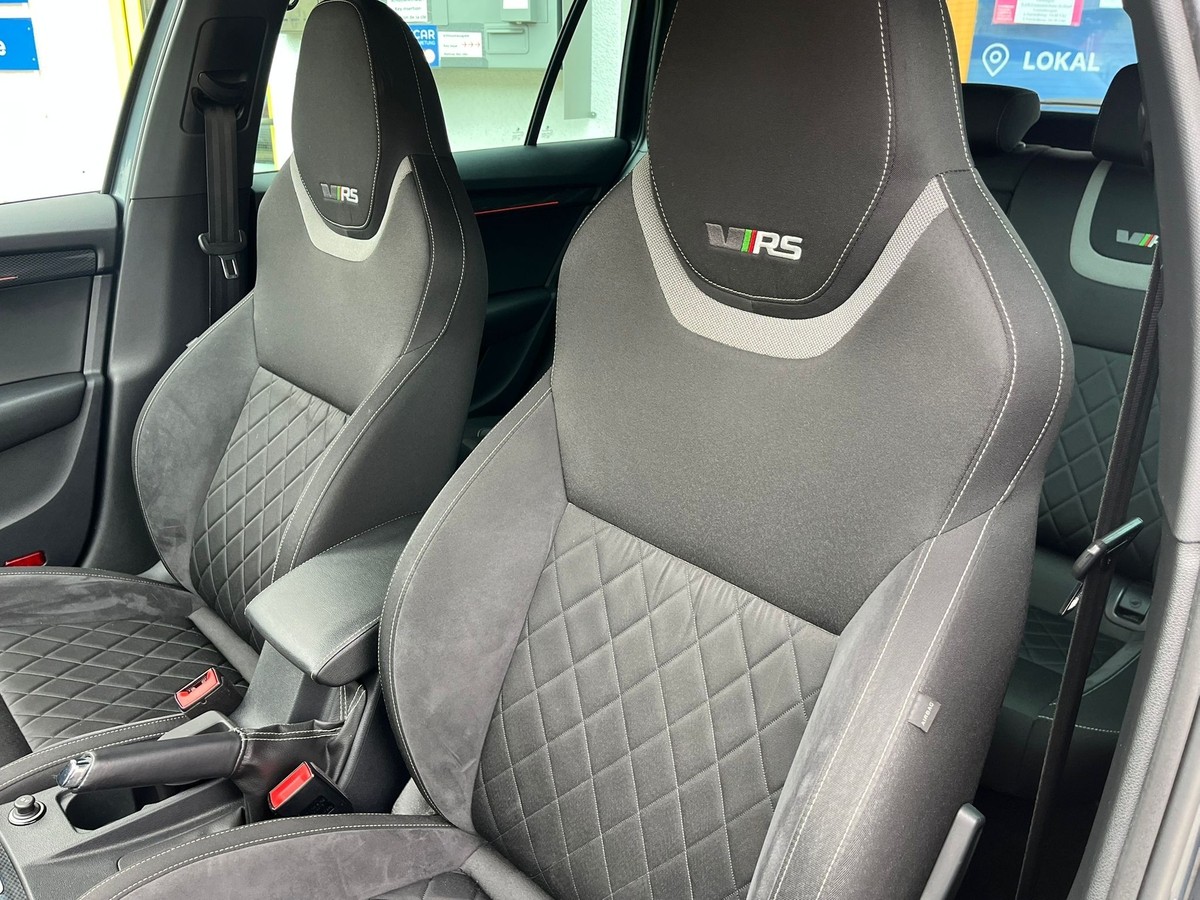 Skoda Octavia 2.0 TDI DPF RS *Navi*Rückfahrkamera*Sitzheizung