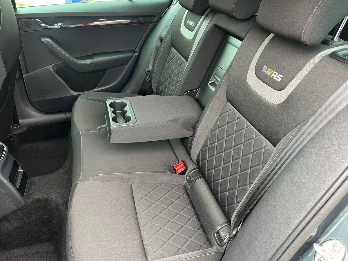 Skoda Octavia 2.0 TDI DPF RS *Navi*Rückfahrkamera*Sitzheizung