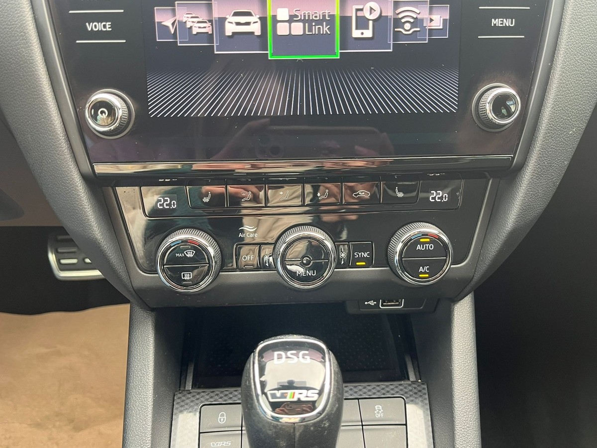 Skoda Octavia 2.0 TDI DPF RS *Navi*Rückfahrkamera*Sitzheizung