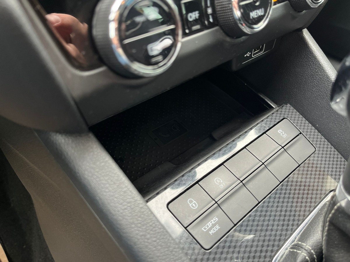 Skoda Octavia 2.0 TDI DPF RS *Navi*Rückfahrkamera*Sitzheizung