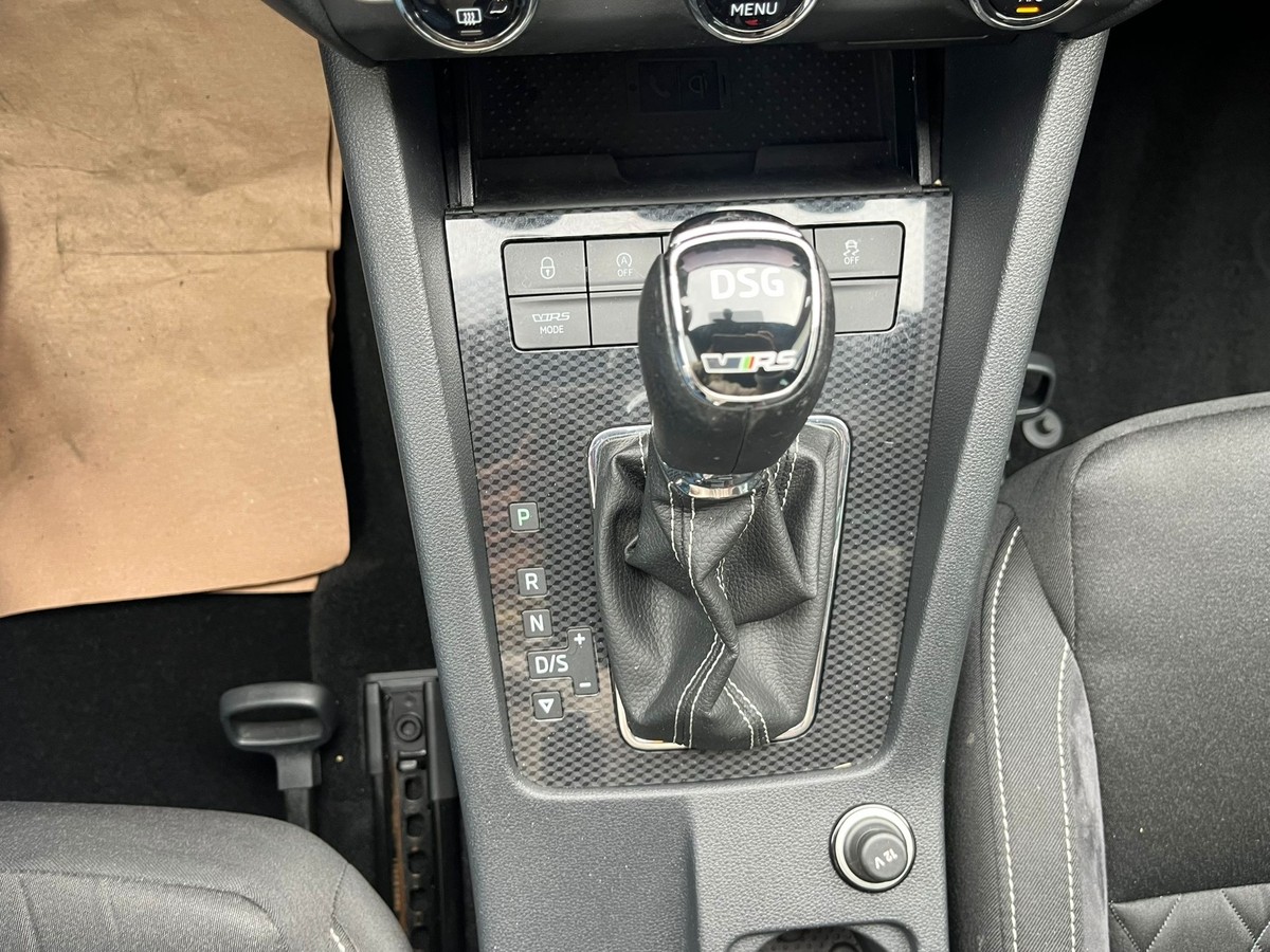 Skoda Octavia 2.0 TDI DPF RS *Navi*Rückfahrkamera*Sitzheizung