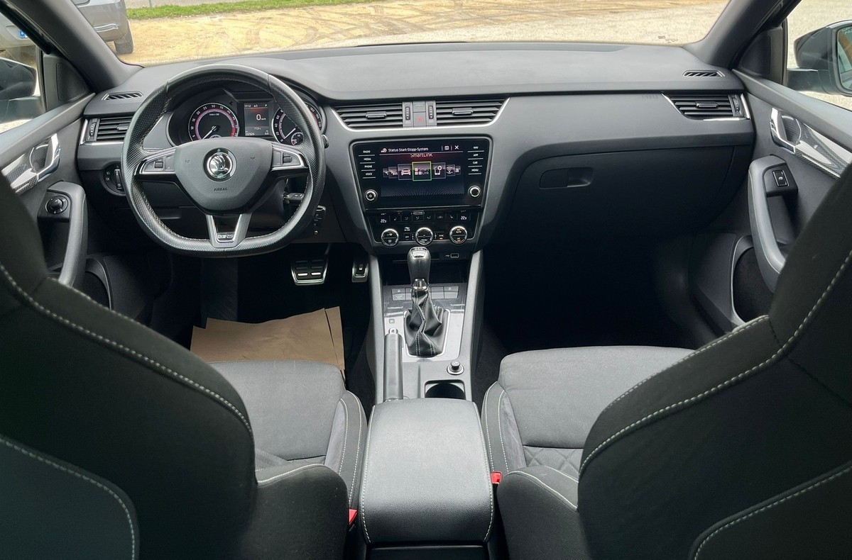 Skoda Octavia 2.0 TDI DPF RS *Navi*Rückfahrkamera*Sitzheizung