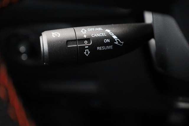 MG ZS 1.5 Luxury, Leder, Navi, 360° Kamera, Sitzheiz...