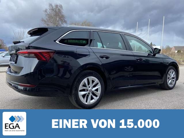 Skoda Octavia Combi 2.0 TDI First Edition HEAD-UP+SMAR