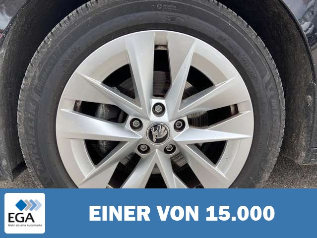 Skoda Octavia Combi 2.0 TDI First Edition HEAD-UP+SMAR