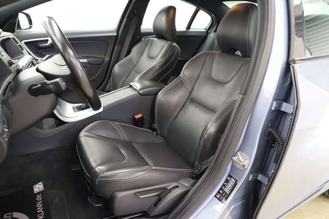 Volvo S60 D4 2.0 190PS Linje Svart Bi-Xenon R-Cam ACC