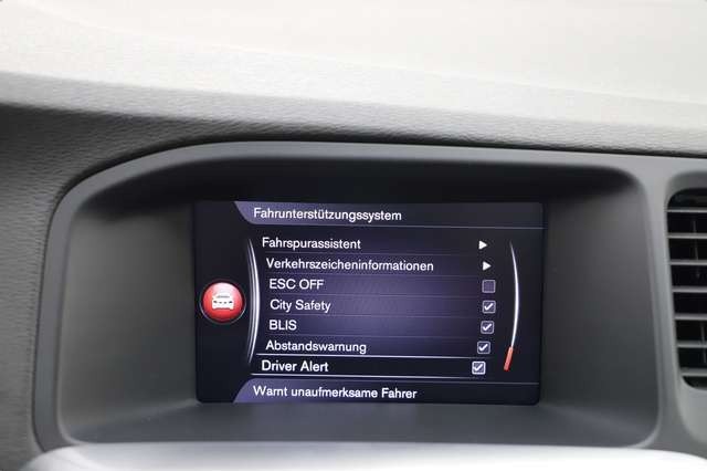 Volvo S60 D4 2.0 190PS Linje Svart Bi-Xenon R-Cam ACC