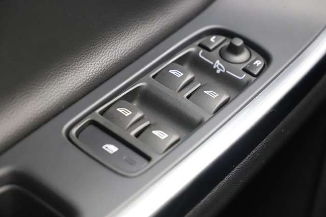 Volvo S60 D4 2.0 190PS Linje Svart Bi-Xenon R-Cam ACC