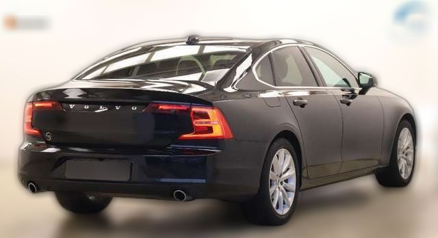 Volvo S90 2.0 T4 190PS Momentum Memory Carplay ACC