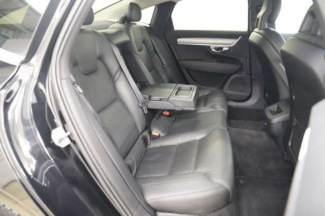 Volvo S90 2.0 T4 190PS Momentum Memory Carplay ACC