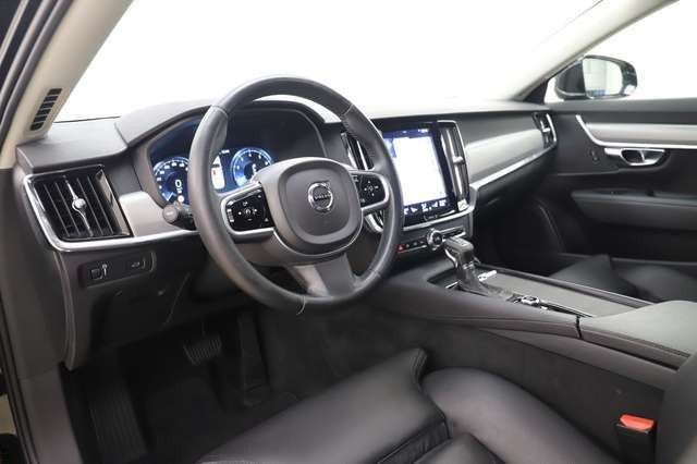 Volvo S90 2.0 T4 190PS Momentum Memory Carplay ACC