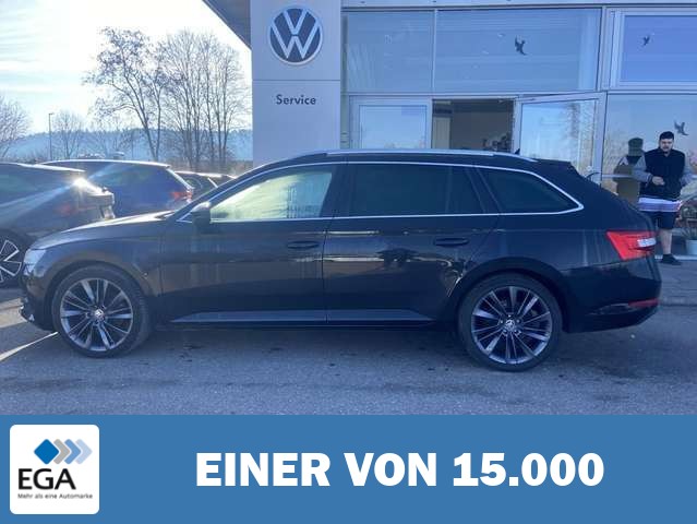 Skoda Superb Combi 2.0 TDI DSG AHK+19