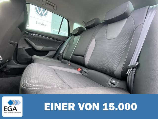 Skoda Octavia Combi 2.0 TDI DSG Ambition SMART-LINK+AH